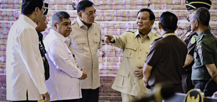 Kejagung Serahkan Uang Sitaan Korupsi CPO Rp13 Triliun ke Negara