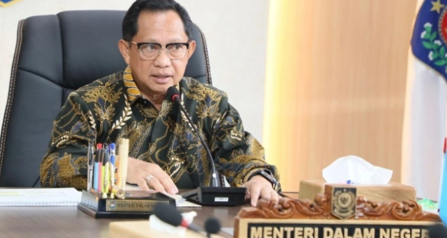 Menteri Dalam Negeri Tito Karnavian ungkap penyebab antrean BBM di Kalbar
