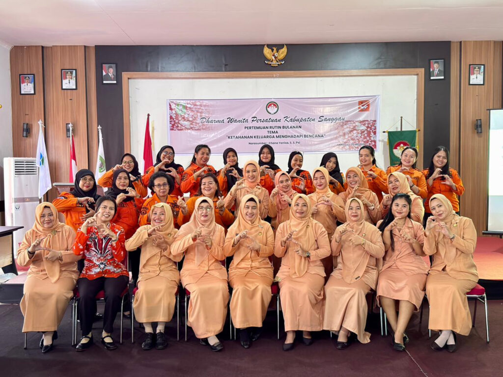 DWP Badan Penanggulangan Bencana Daerah (BPBD) Kabupaten Sanggau bertindak sebagai tuan rumah penyelenggara pertemuan rutin bulanan Dharma Wanita Persatuan (DWP) Kabupaten Sanggau.